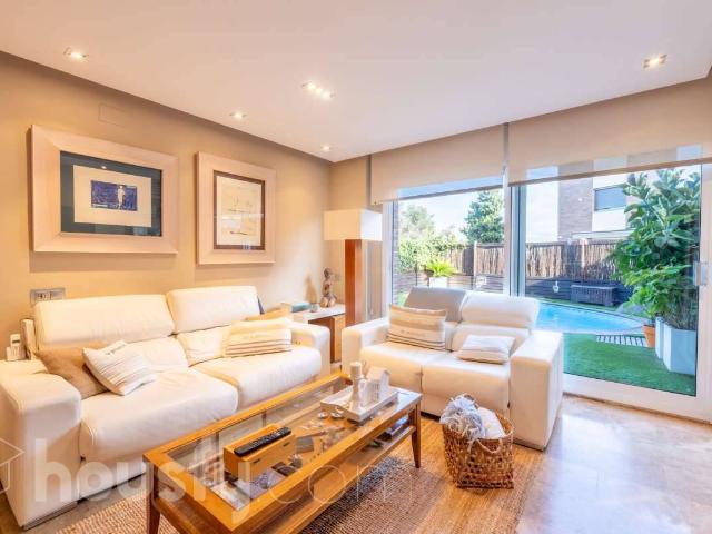 Chalet en venta en Centrevila, Garraf