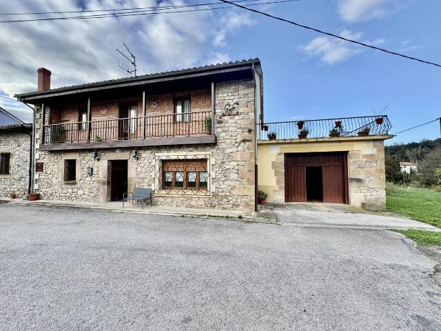 Chalet en venta en Molledo, Cantabria