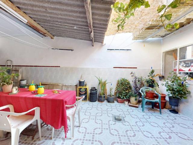 Chalet en venta en Mujeres Deportistas, el Vinalopó Mitjà / El Vinalopó Medio