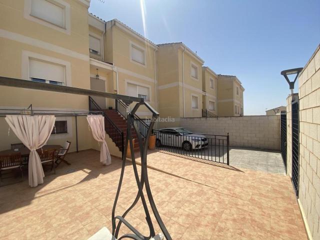Villa en venta en Montalbo