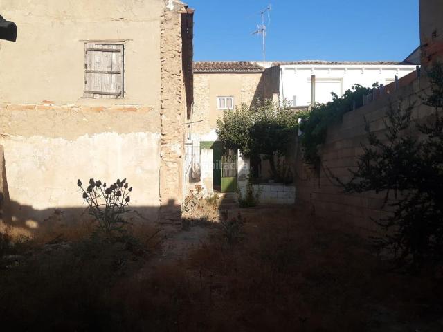Chalet en venta en Montealegre Del Castillo, Castilla-La Mancha