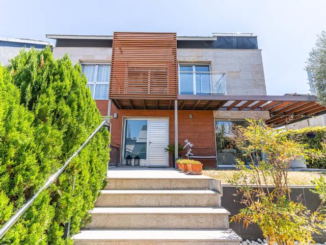 Chalet en venta en Rozas De Puerto Real, Madrid