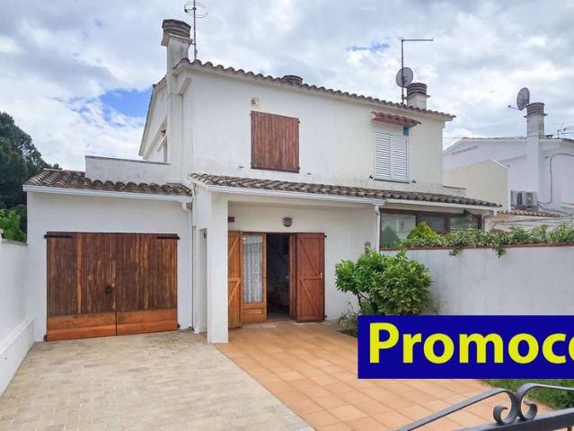 Chalet en venta en Camp dels Pilans, Alt Empordà