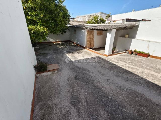 Chalet en venta en Montilla, Andalucía