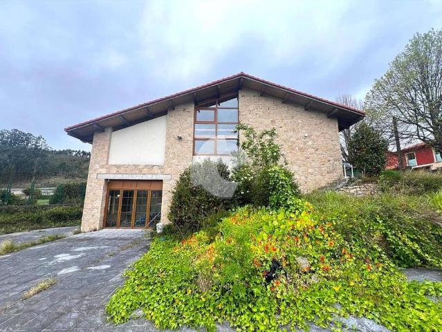 Chalet en venta en Arteixo, A Coruña