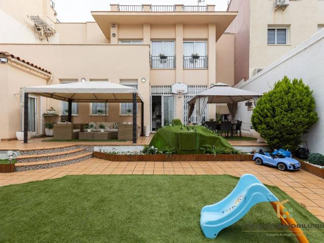 Villa en venta en Badalona, Centre