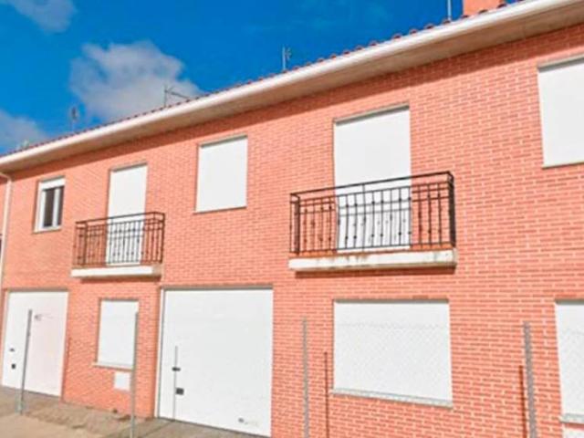 Chalet en venta en Mucientes, Valladolid