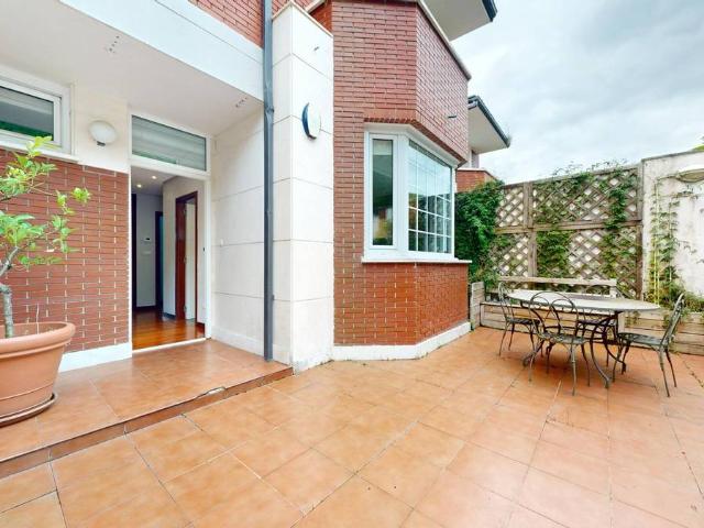 Chalet en venta en Mungia, Vizcaya