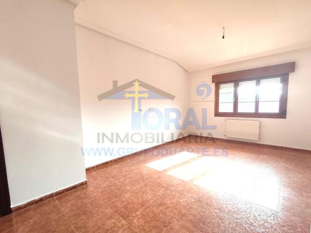 Chalet en venta en Nava, Asturias