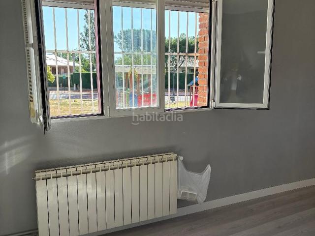 Villa en venta en Navacerrada, Urbanización Los Corales