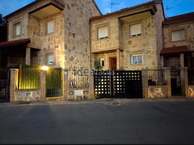 Chalet en venta en Navaluenga, Castilla y León