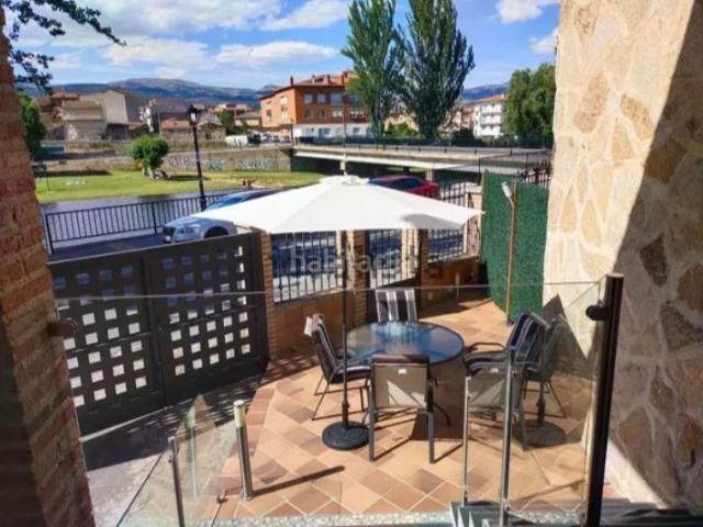 Chalet en venta en Navaluenga, Castilla y León