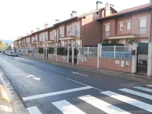 Chalet en venta en Navarrete, La Rioja