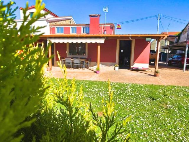 Chalet en venta en Neda, Ferrol