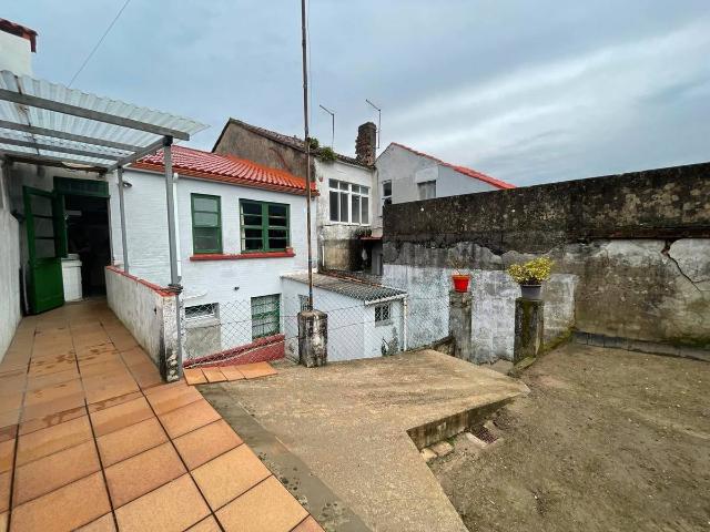 Chalet en venta en Neda, Ferrol