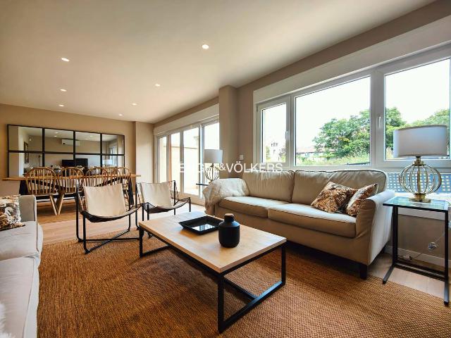 Villa en venta en Sanxenxo, A Florida