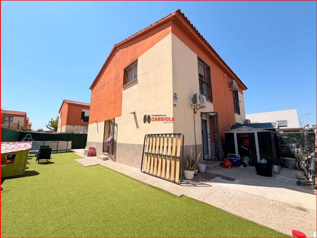 Villa en venta en Novés