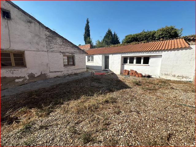 Villa en venta en Novés