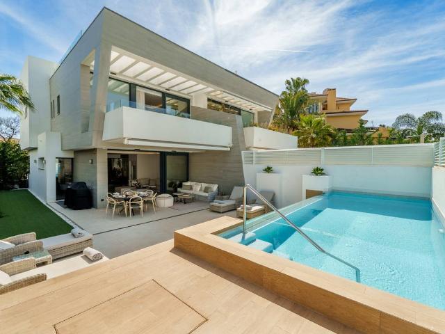 Villa en venta en Marbella, Casco antiguo