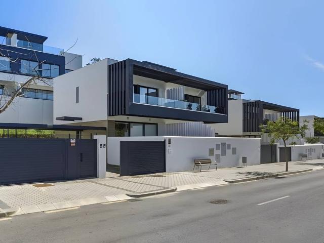 Chalet en venta en Barriada Islas Canarias, Costa del Sol Occidental
