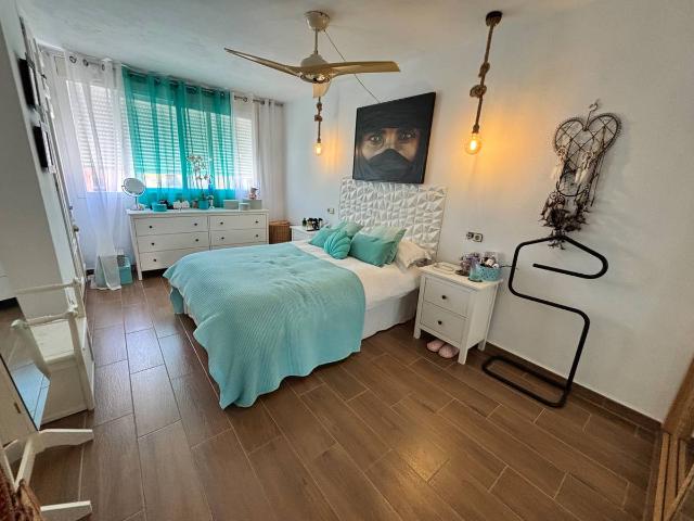 Chalet en venta en Barriada Islas Canarias, Costa del Sol Occidental