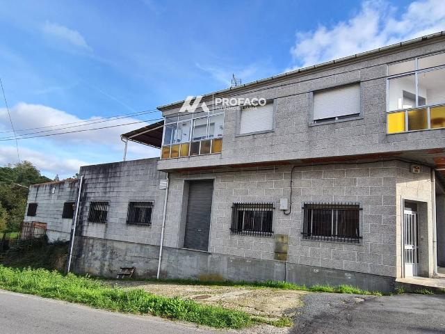Villa en venta en O Carballiño, O Tellado