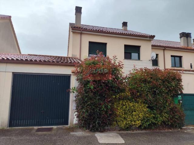 Villa en venta en O Pereiro De Aguiar, O Pereiro de Alén