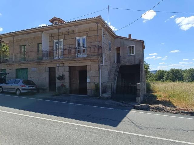 Villa en venta en O Pereiro De Aguiar, O Pereiro de Alén