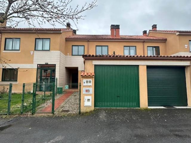 Chalet en venta en Prexigueiró, Ourense