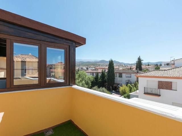 Chalet en venta en Ogíjares, Granada