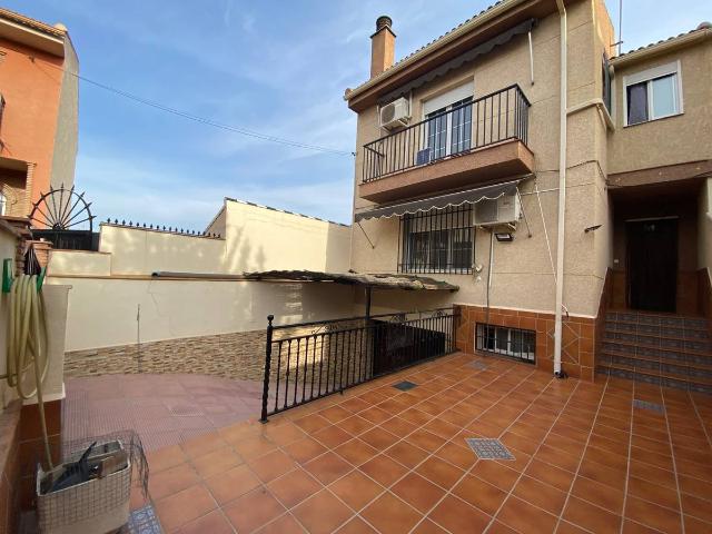 Chalet en venta en Ogíjares, Granada