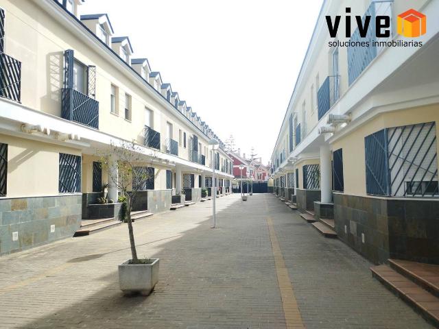 Chalet en venta en Distrito de Quinto, Dos Hermanas