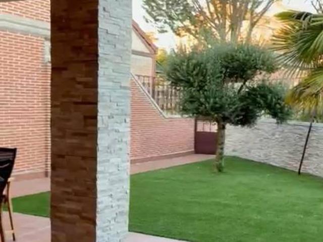 Chalet en venta en Olmedo De Camaces, Castilla y León