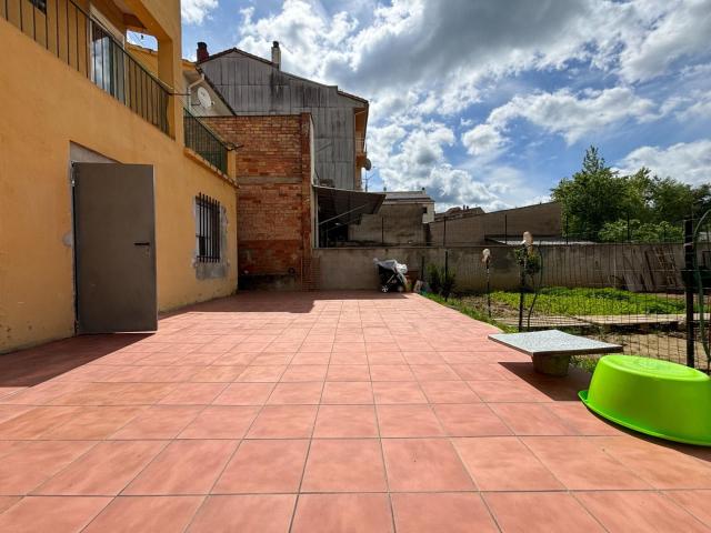 Villa en venta en Olot, Malagrida