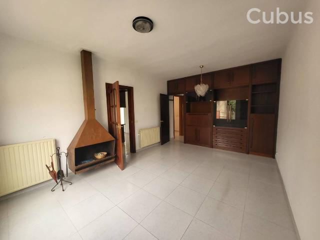 Villa en venta en Olot, Malagrida