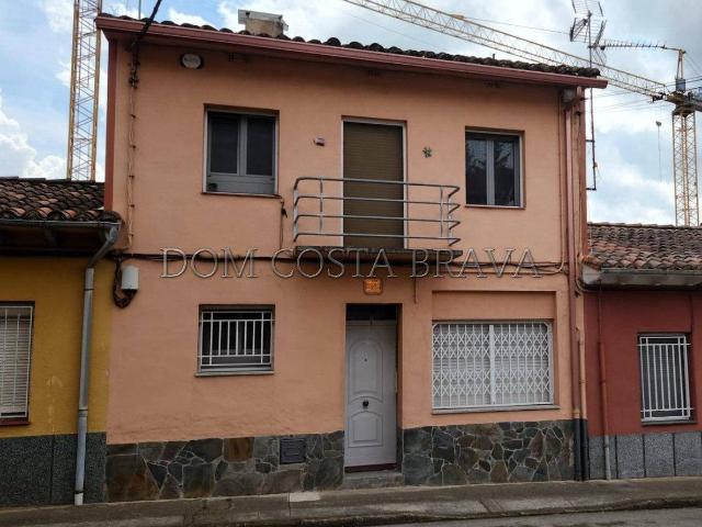 Villa en venta en Olot, Malagrida