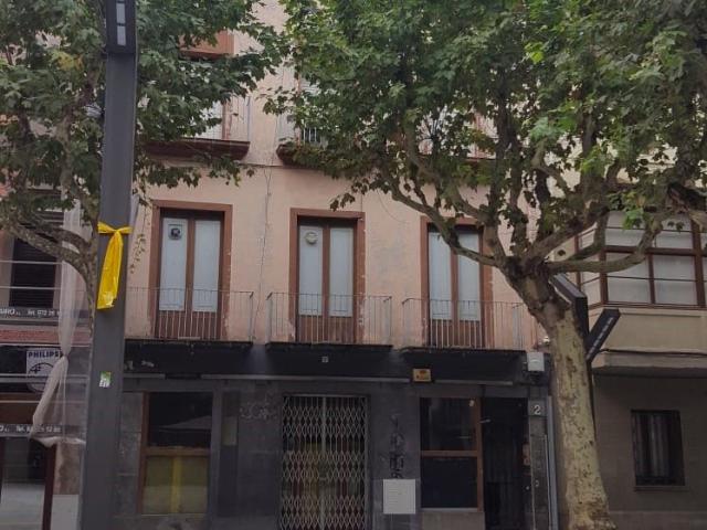 Villa en venta en Olot, Malagrida