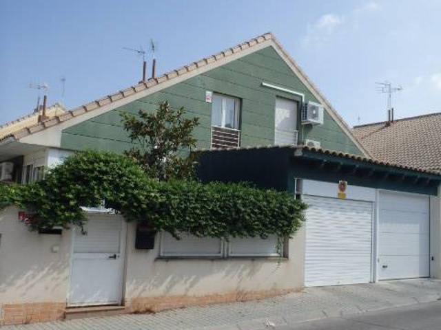 Villa en venta en Ontígola
