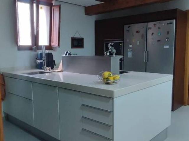 Chalet en venta en Casco Histórico, Castro-urdiales