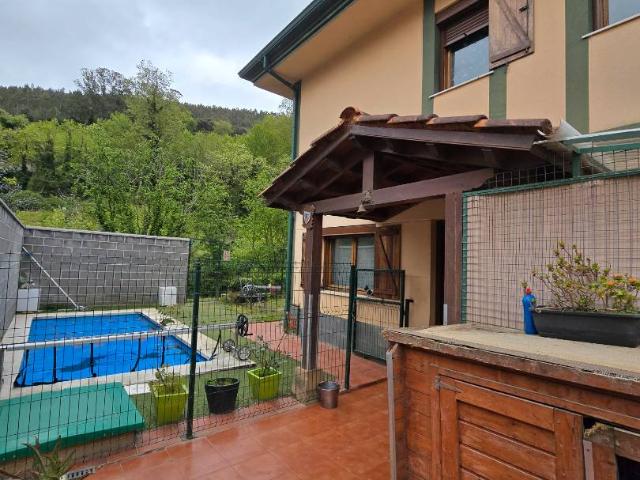 Chalet en venta en Casco Histórico, Castro-urdiales