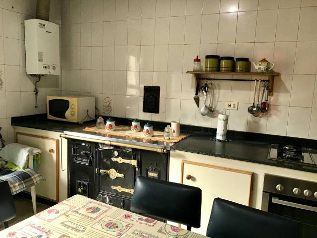 Chalet en venta en Outes, Noia