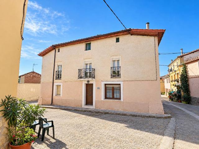 Chalet en venta en Oña, Burgos