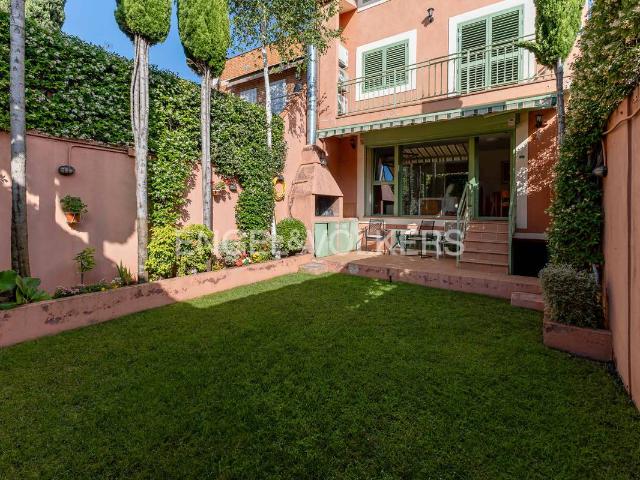 Villa en venta en Madrid, Cortes