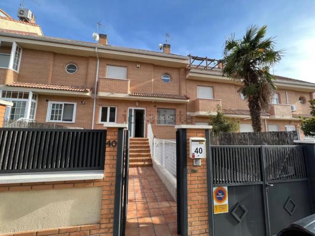 Villa en venta en Paracuellos De Jarama