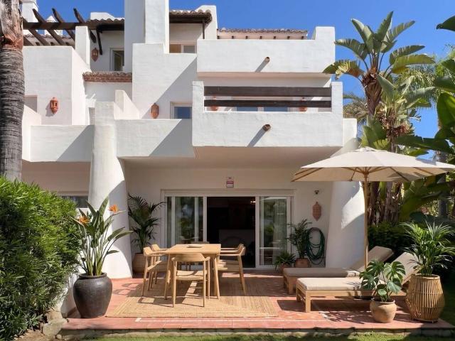 Chalet en venta en Barriada Islas Canarias, Costa del Sol Occidental