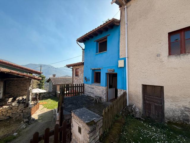 Chalet en venta en Romiyu / Romillo, Parres