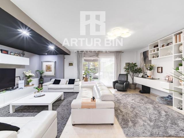 Chalet en venta en Paterna, València / Valencia