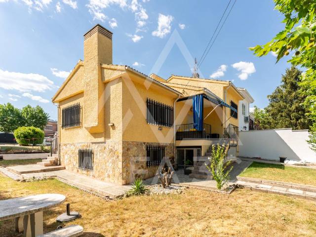 Chalet en venta en Pedrezuela, Madrid