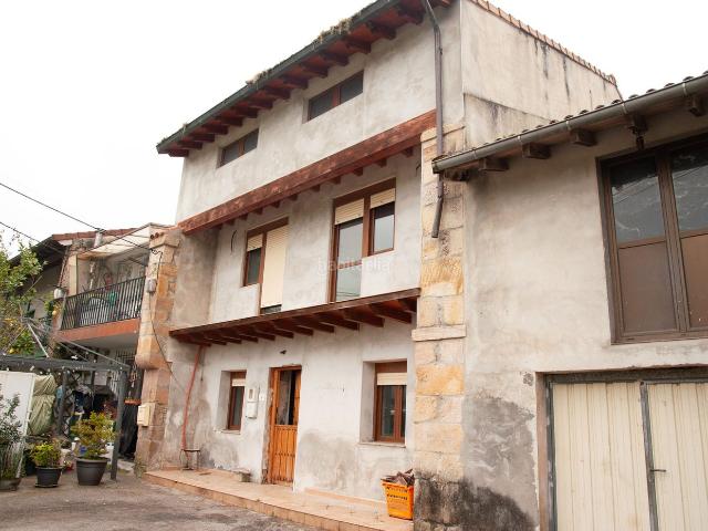 Chalet en venta en Penagos, Cantabria