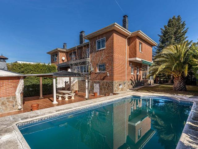Chalet en venta en Villalbilla, Madrid